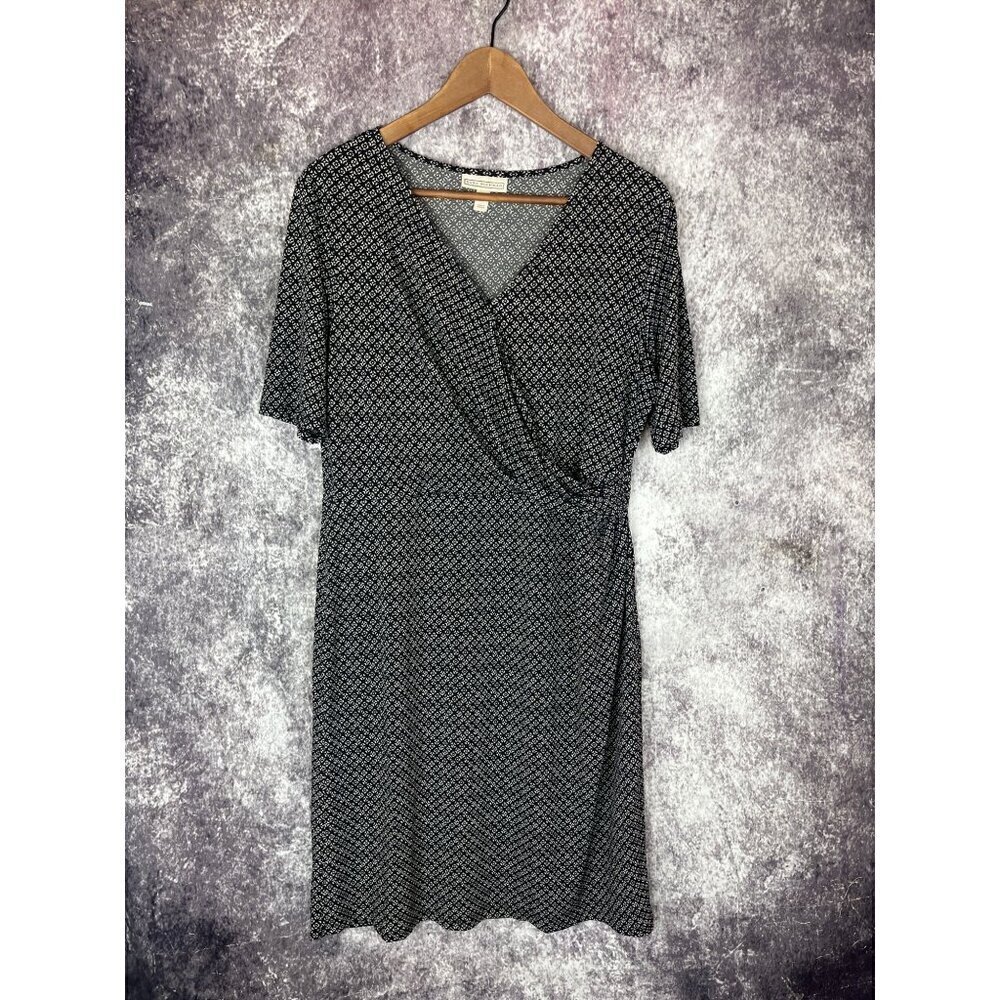 Dana Buchman Black & White Printed Wrap-Style Dress
